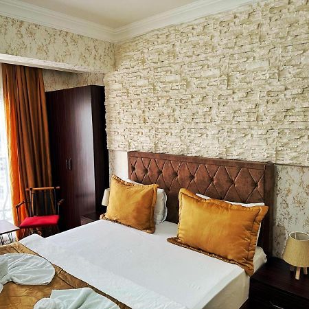 בויוקצ'קמג'ה Rose Suite & Hotel מראה חיצוני תמונה